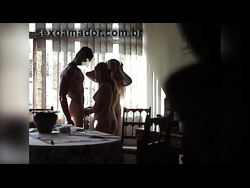 ❤️ Os amigos sexuais invitan a un home xigante e a un trío con el ️❌ Porno en % gl.hentaiteca.ru %