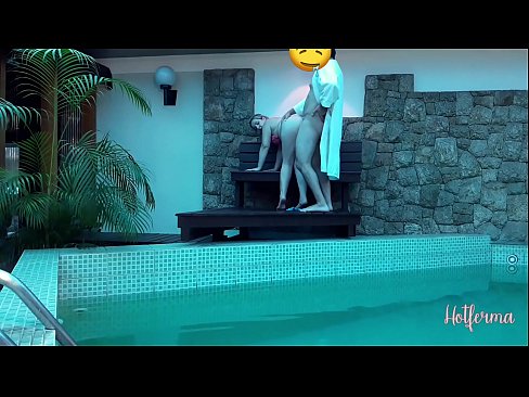 ❤️ O xefe invita a criada á piscina, pero non puido resistirse a un quente ️❌ Porno en % gl.hentaiteca.ru %